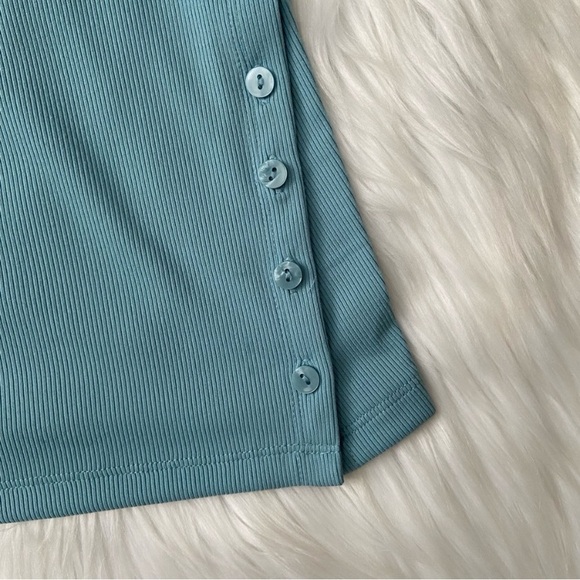 side button tube top - Picture 8 of 10